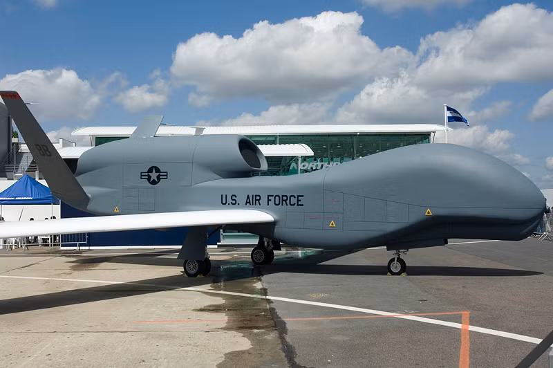 Máy bay trinh sát chiến lược RQ-4 Global Hawk