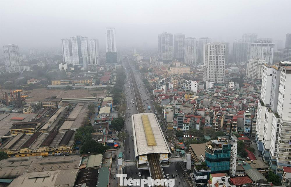 Dự báo khoảng đêm 22 và ngày 23/3, Bắc Bộ sẽ đón đợt không khí lạnh mạnh gây mưa rào và dông rải rác, nhiệt độ giảm xuống mức thấp nhất 14 độ C.