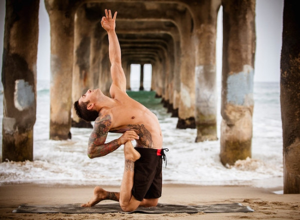 Bên trong một chiến binh: Sự nam tính của Yoga ảnh 2