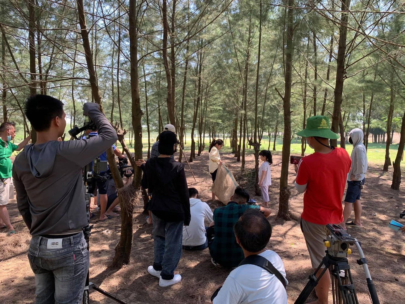 Dù vướng dịch nhưng đoàn phim vẫn phải đảm bảo tiến độ Dù vướng dịch nhưng đoàn phim vẫn phải đảm bảo tiến độ