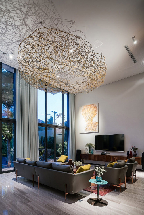 Căn biệt thự tuyệt đẹp có rạp chiếu phim và bể bơi được khen hết lời ảnh 6