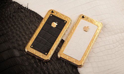 Sản phẩm được chế tác từ 3 loại chất liệu: vàng, kim cương và da cá sấu. Golden Ace chỉ sản xuất 399 chiếc và có số thứ tự được khắc trên từng sản phẩm từ 001 đến 399. 