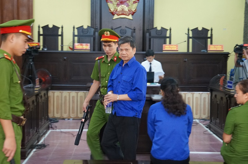 Hoãn phiên xử vụ điểm thi Sơn La vì vắng mặt nhân chứng là lãnh đạo ảnh 4