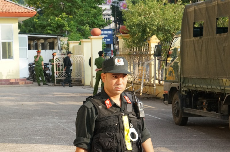 Hoãn phiên xử vụ điểm thi Sơn La vì vắng mặt nhân chứng là lãnh đạo ảnh 2