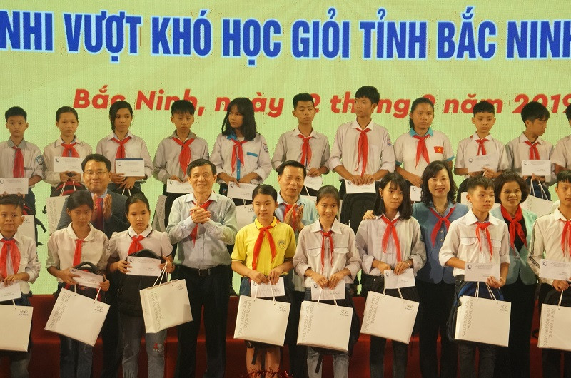 Lễ hội trăng rằm Bắc Ninh thắp sáng ước mơ trẻ thơ ảnh 5