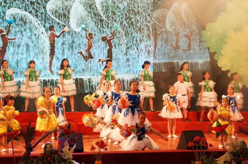 Lễ hội trăng rằm Bắc Ninh thắp sáng ước mơ trẻ thơ ảnh 6