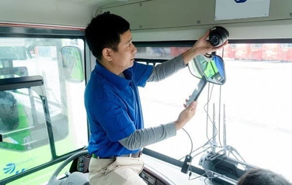 Hiện nay, tại Việt Nam, xe khách đã bắt buộc phải lắp camera Hiện nay, tại Việt Nam, xe khách đã bắt buộc phải lắp camera