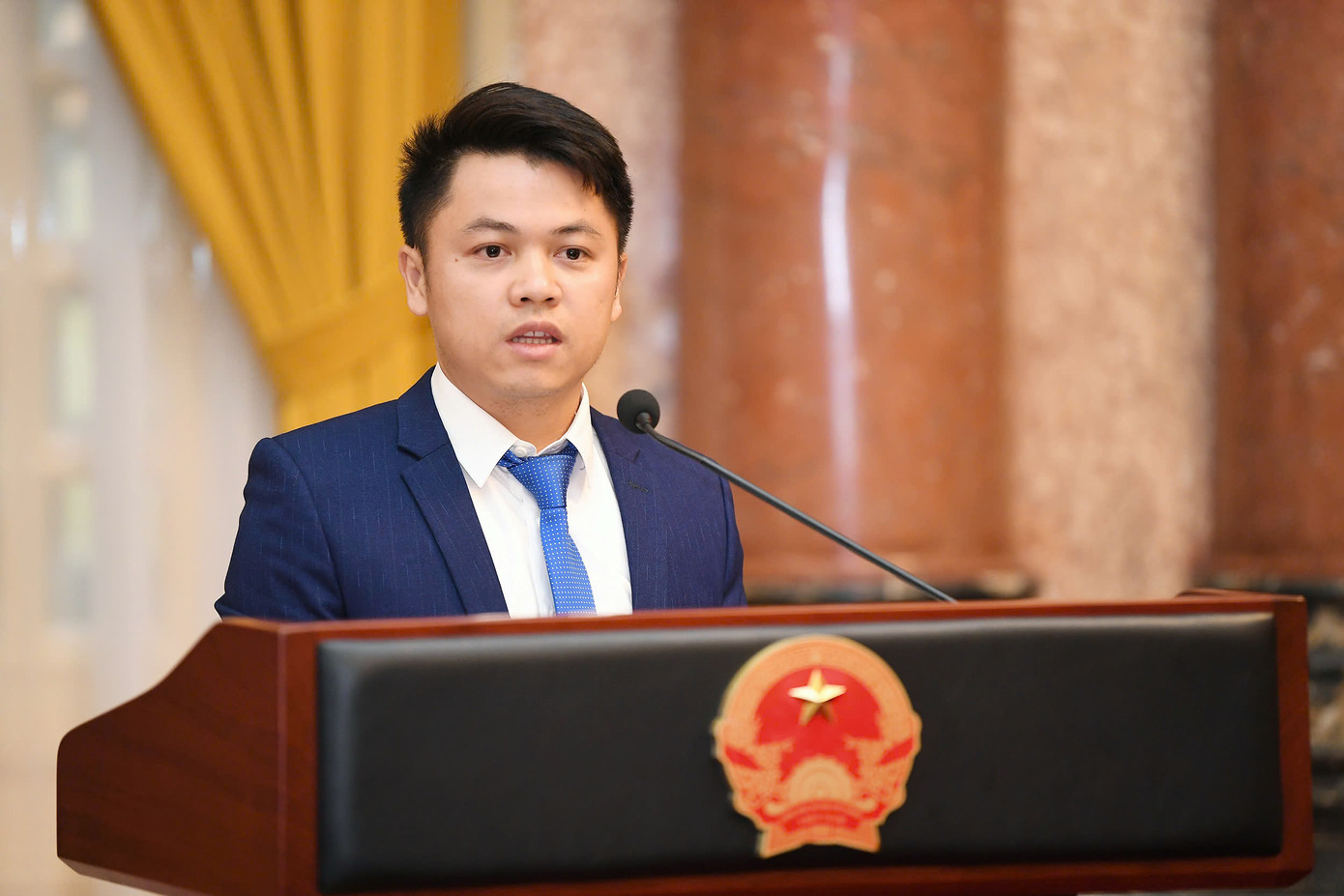 Các nhà khoa học trẻ nhận Giải thưởng Khuê Văn Các lần thứ I, năm 2024 phát biểu, bày tỏ tâm tư, nguyện vọng tại buổi gặp mặt. Ảnh: Dương Triều Các nhà khoa học trẻ nhận Giải thưởng Khuê Văn Các lần thứ I, năm 2024 phát biểu, bày tỏ tâm tư, nguyện vọng tại buổi gặp mặt. Ảnh: Dương Triều