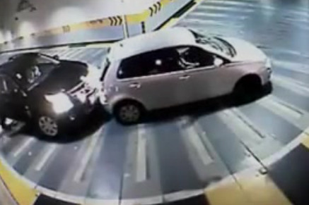 10 video ‘hot’: ‘Thợ săn đêm’ Mi-28N phá hủy xe thiết giáp của IS ảnh 4