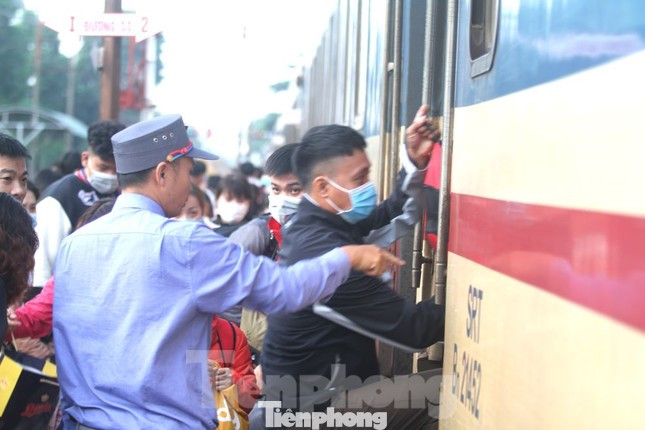 Ga đường sắt Dĩ An - Bình Dương.