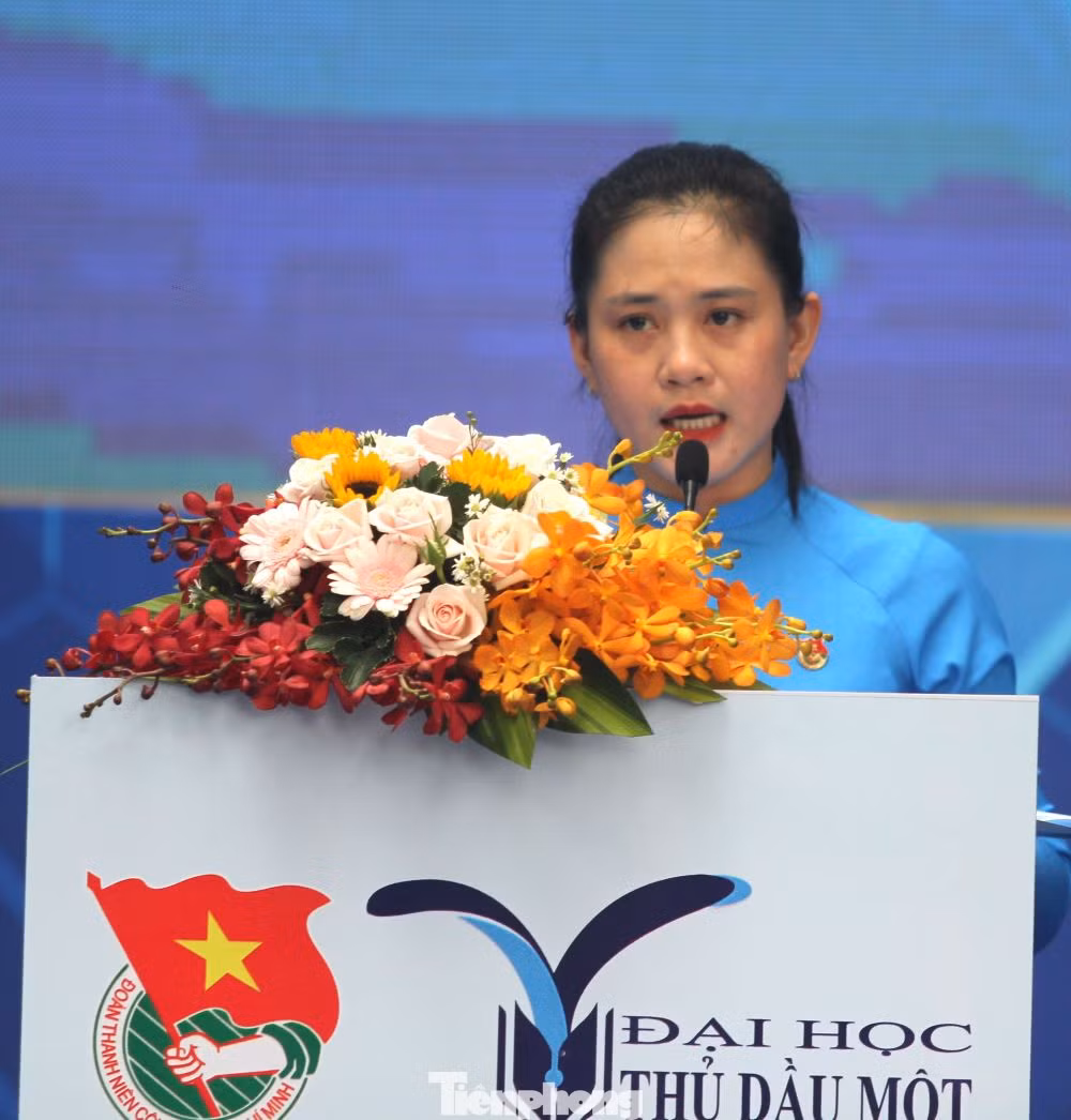 Chị Trần Thị Diễm Trinh, Bí thư Tỉnh Đoàn Bình Dương cho biết, Liên hoan Tuổi trẻ sáng tạo, khởi nghiệp và Ngày hội việc làm là hoạt động được tổ chức nhằm khơi gợi và lan tỏa tinh thần năng động, sáng tạo trong giới trẻ.