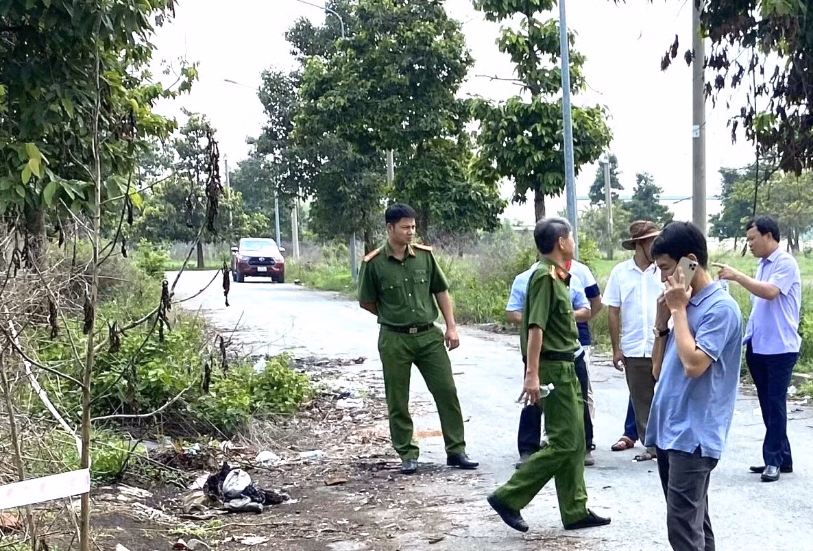 Lãnh đạo Cục Cảnh sát hình sự Bộ Công an và lãnh đạo Công an tỉnh Bình Dương có mặt tại hiện trường