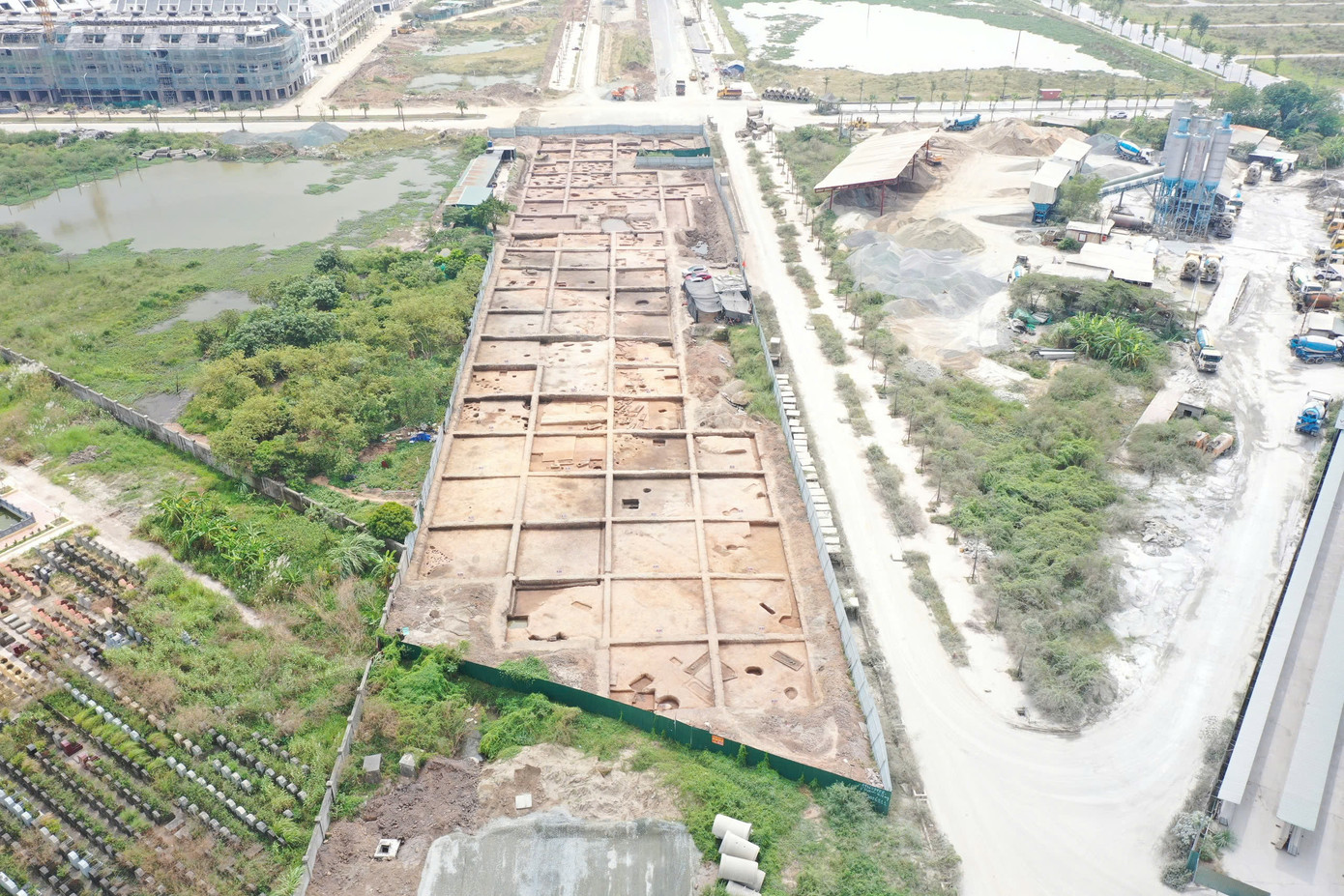 Khu vực khai quật phía Tây di chỉ Vườn Chuối. Ảnh: Viện Khảo cổ