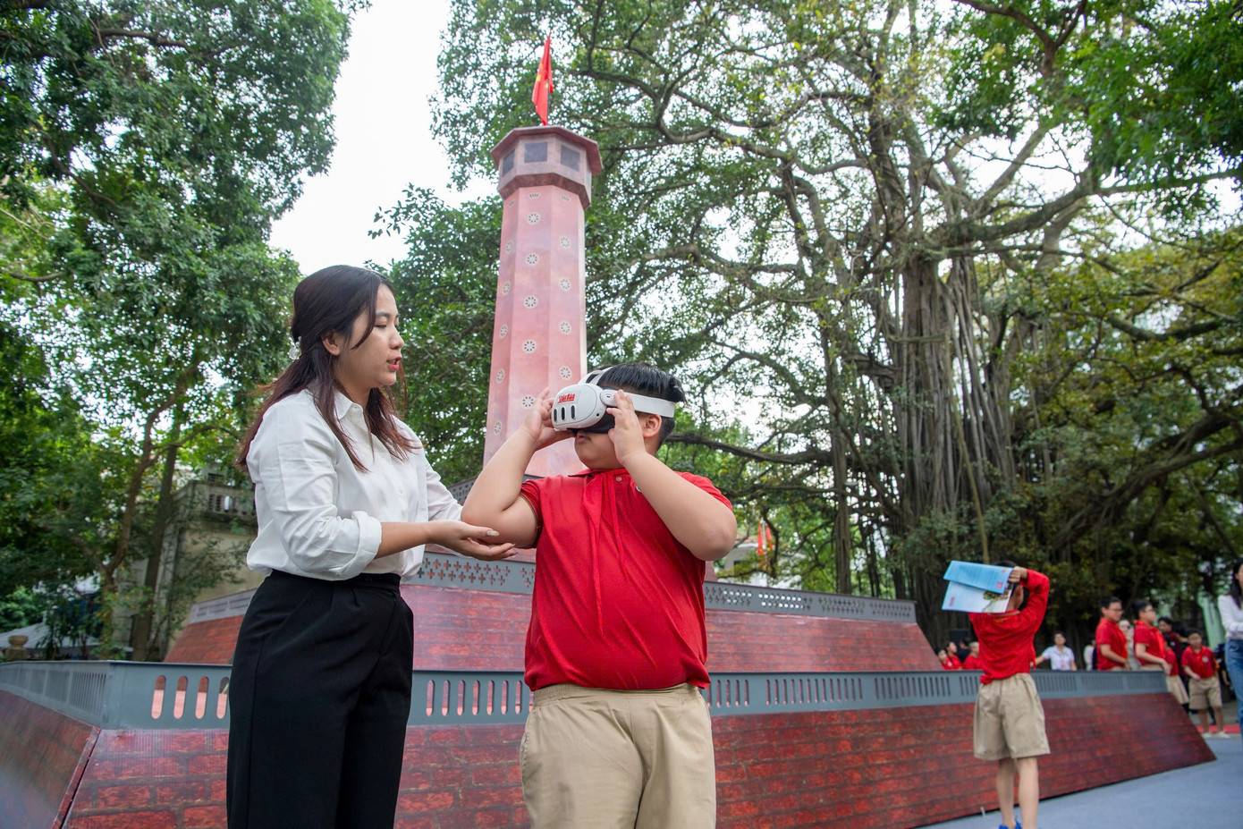 Việc ứng dụng công nghệ giúp du khách có những trải nghiệm khác biệt khi đến với không gian triển lãm.