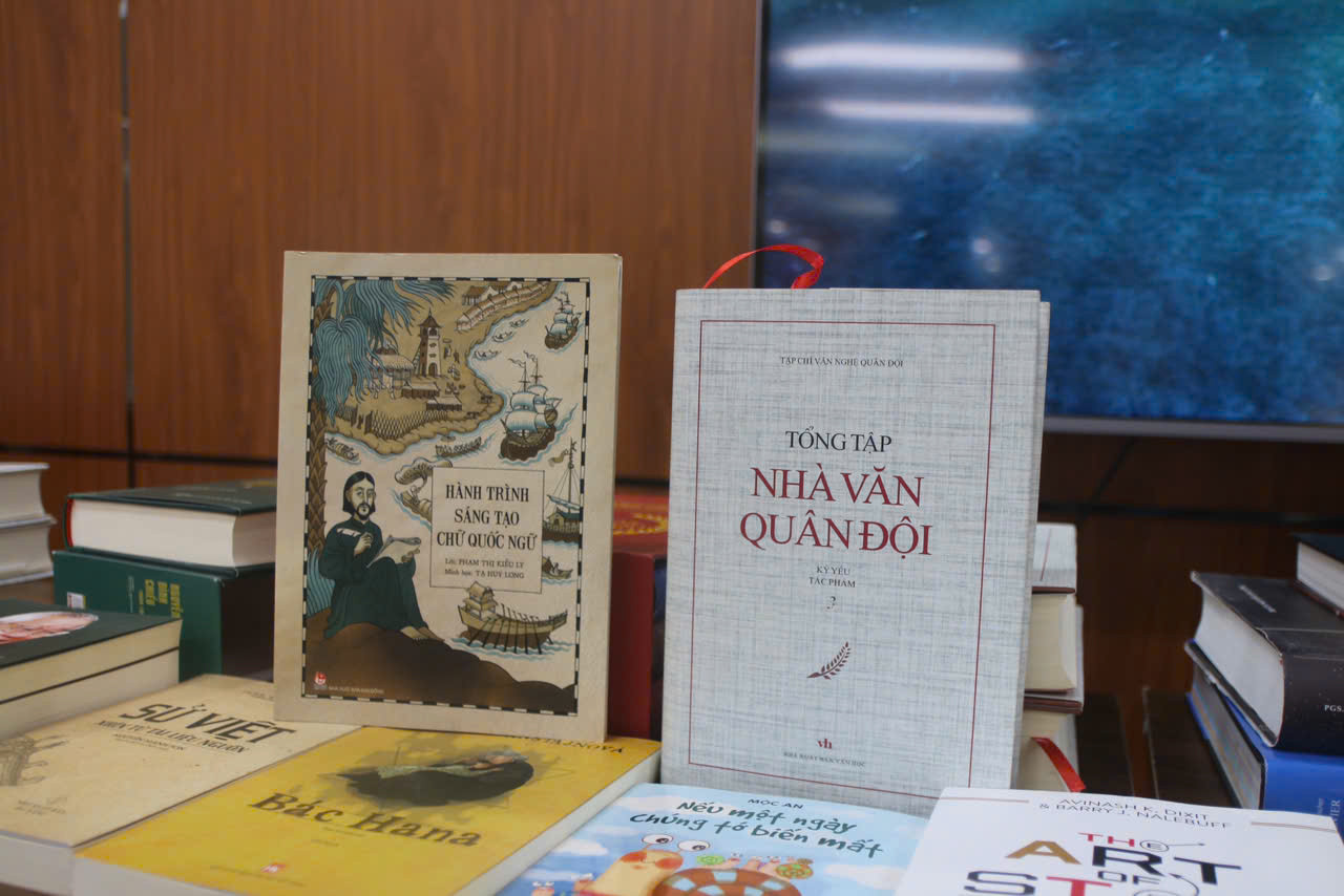 Một số cuốn sách được đề cử Giải thưởng Sách quốc gia lần thứ VII.