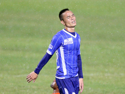 Tiền vệ Đức Thắng