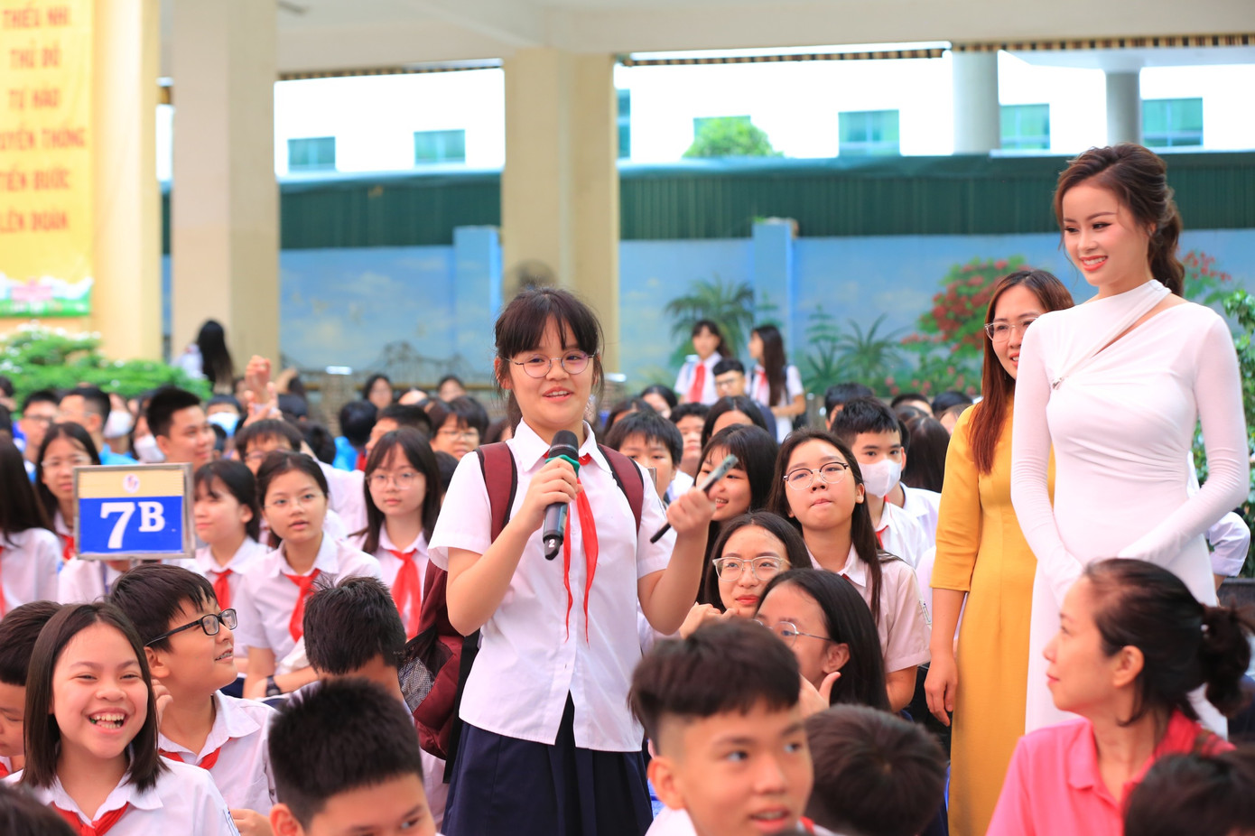 NSND Xuân Bắc đánh giá cuộc thi Giấc mơ xanh là một trong những cơ hội để xã hội, đặc biệt là học sinh thêm hiểu biết, thay đổi thói quen trong sinh hoạt để nâng cao nhận thức sâu rộng hơn và hành động quyết liệt hơn nhằm bảo vệ môi trường. NSND Xuân Bắc đánh giá cuộc thi Giấc mơ xanh là một trong những cơ hội để xã hội, đặc biệt là học sinh thêm hiểu biết, thay đổi thói quen trong sinh hoạt để nâng cao nhận thức sâu rộng hơn và hành động quyết liệt hơn nhằm bảo vệ môi trường.