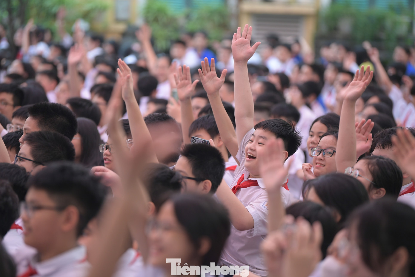 Luôn là người nhiệt thành với các chương trình, sự kiện hướng tới cộng đồng và chương trình do Báo Tiền Phong chủ trì tổ chức, NSND Xuân Bắc từ Hải Phòng về Hà Nội trong đêm 19/5 để dự lễ phát động cuộc thi tìm hiểu về môi trườngGiấc mơ xanhsáng 20/5. Ngay khi sự kiện kết thúc, anh lên xe xuống Hải Phòng để tiếp tục vai trò giám khảo Liên hoan nghệ thuật sân khấu cho thiếu niên, nhi đồng lần thứ nhất năm 2024. Luôn là người nhiệt thành với các chương trình, sự kiện hướng tới cộng đồng và chương trình do Báo Tiền Phong chủ trì tổ chức, NSND Xuân Bắc từ Hải Phòng về Hà Nội trong đêm 19/5 để dự lễ phát động cuộc thi tìm hiểu về môi trườngGiấc mơ xanhsáng 20/5. Ngay khi sự kiện kết thúc, anh lên xe xuống Hải Phòng để tiếp tục vai trò giám khảo Liên hoan nghệ thuật sân khấu cho thiếu niên, nhi đồng lần thứ nhất năm 2024.