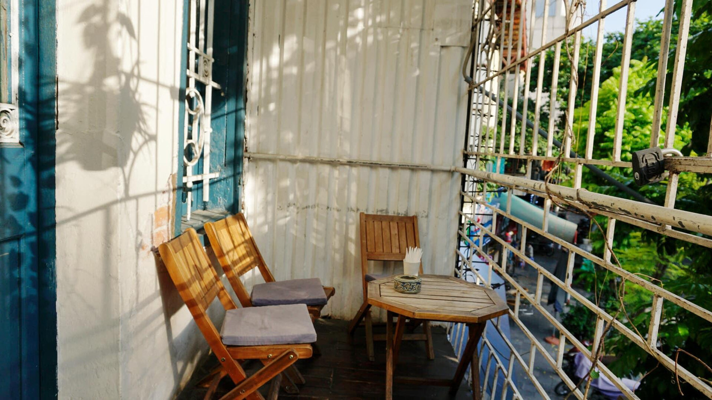 Ban công đầy nắng và gió. Ảnh: The Little Plan Ban công đầy nắng và gió. Ảnh: The Little Plan