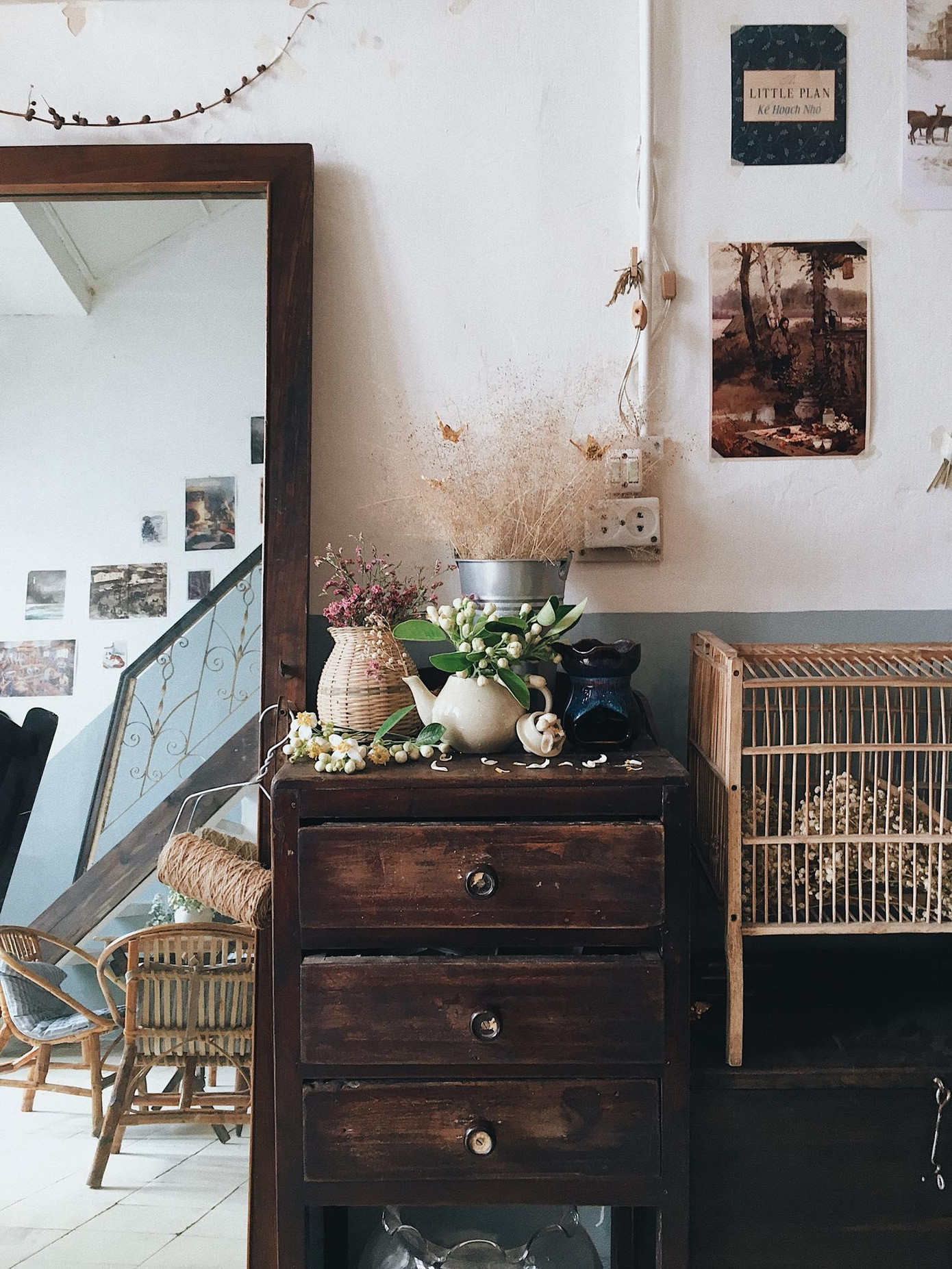 Quán ngập tràn hương hoa bưởi. Ảnh: The Little Plan Quán ngập tràn hương hoa bưởi. Ảnh: The Little Plan