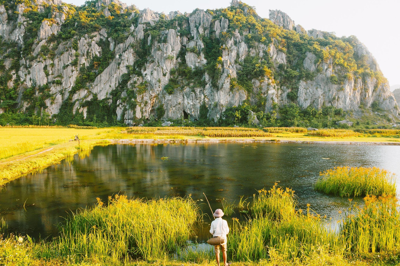 Núi non trùng điệp - Ảnh: Cáp Lộc Hàn Vũ Núi non trùng điệp - Ảnh: Cáp Lộc Hàn Vũ
