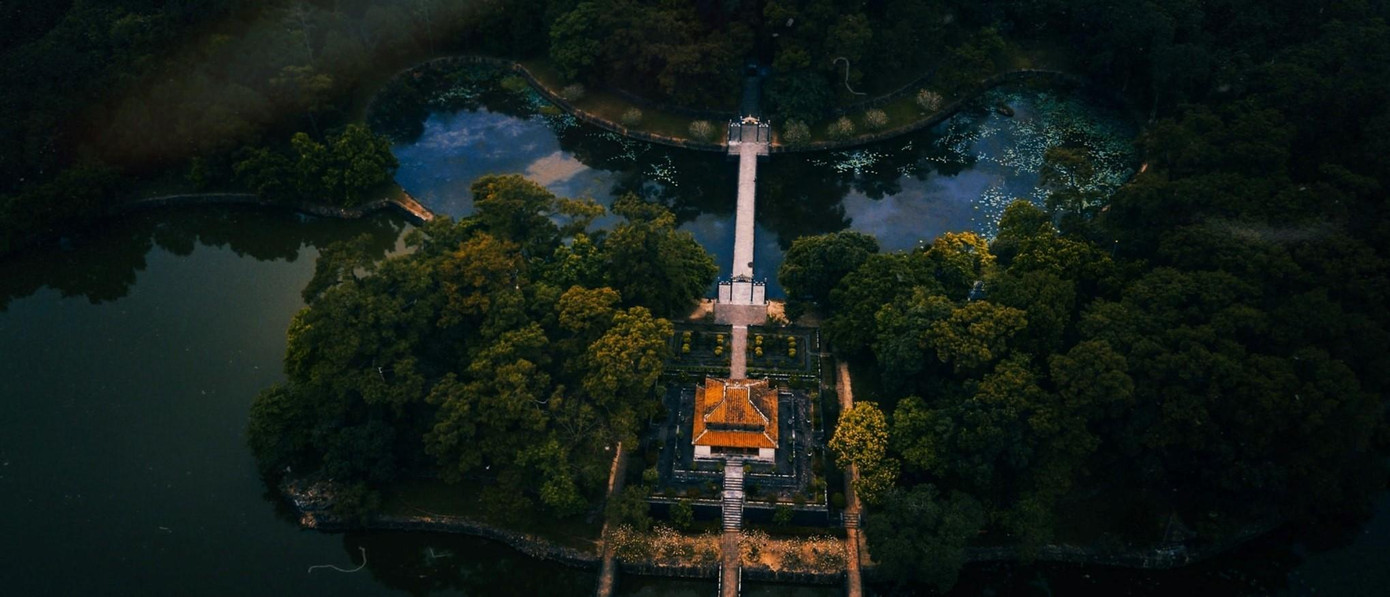 Tổng thể lăng Minh Mạng nhìn từ trên cao - Ảnh: Trần Đình Đức Hiếu