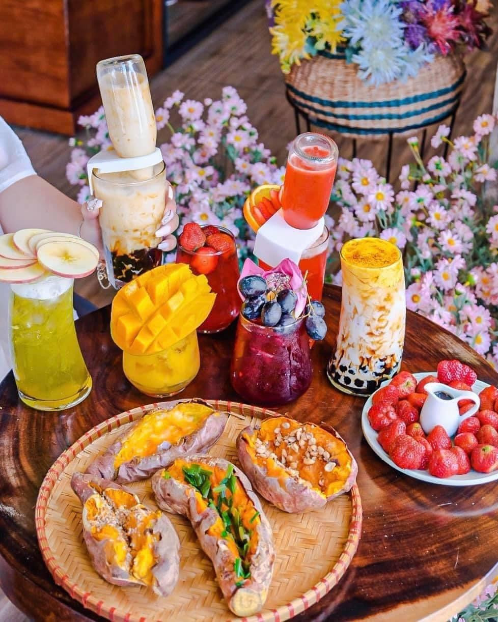 Ảnh: Tiệm Trà Chúng Ta 10 Năm Sau Ảnh: Tiệm Trà Chúng Ta 10 Năm Sau