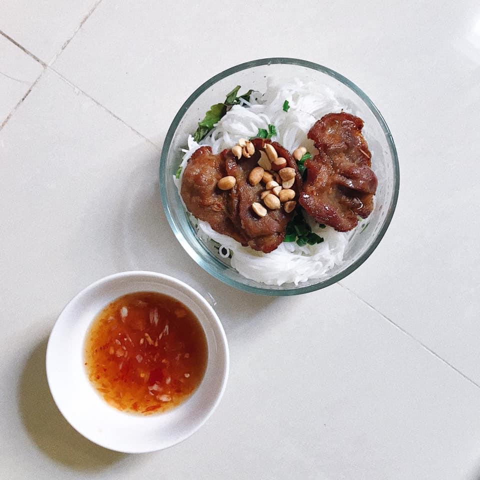 Những ngày này, bạn có nhớ bún thịt nướng không?
