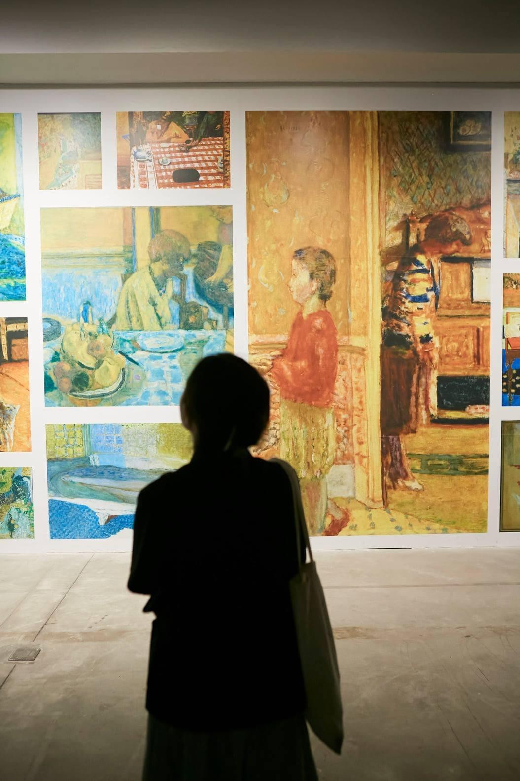 Không gian triển lãm “Lặng yên rực rỡ” tại trung tâm nghệ thuật đương đại VCCA. Nguồn ảnh: VCCA Vincom Center for Contemporary Art. Không gian triển lãm “Lặng yên rực rỡ” tại trung tâm nghệ thuật đương đại VCCA. Nguồn ảnh: VCCA Vincom Center for Contemporary Art.