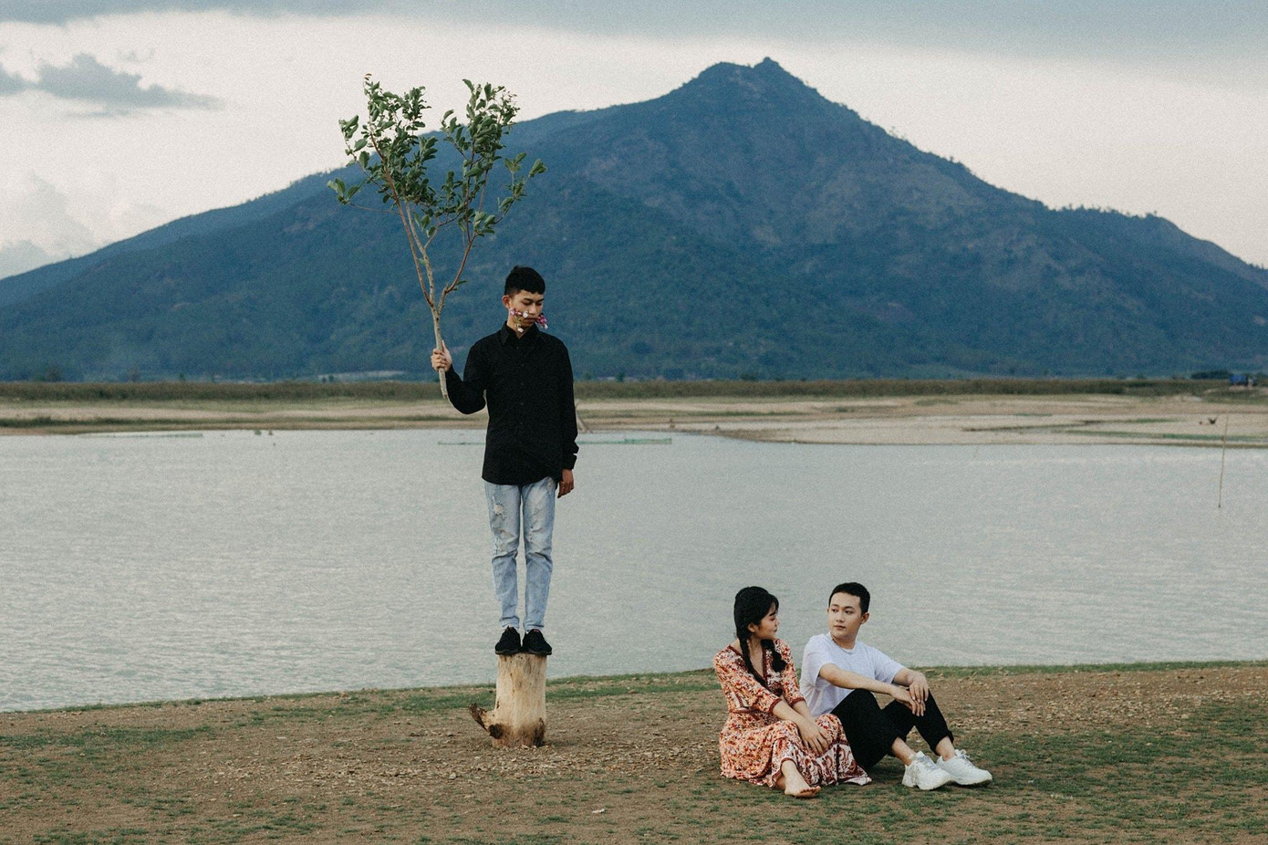 Có một cái cây trong một cái vườn? - Ảnh: Nguyễn Tấn Kần Có một cái cây trong một cái vườn? - Ảnh: Nguyễn Tấn Kần