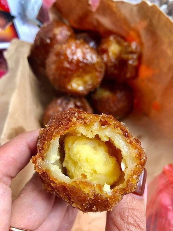 Nhân bánh cực kỳ nhiều đậu xanh đánh nhuyễn - Ảnh: Ha Candy Nhân bánh cực kỳ nhiều đậu xanh đánh nhuyễn - Ảnh: Ha Candy