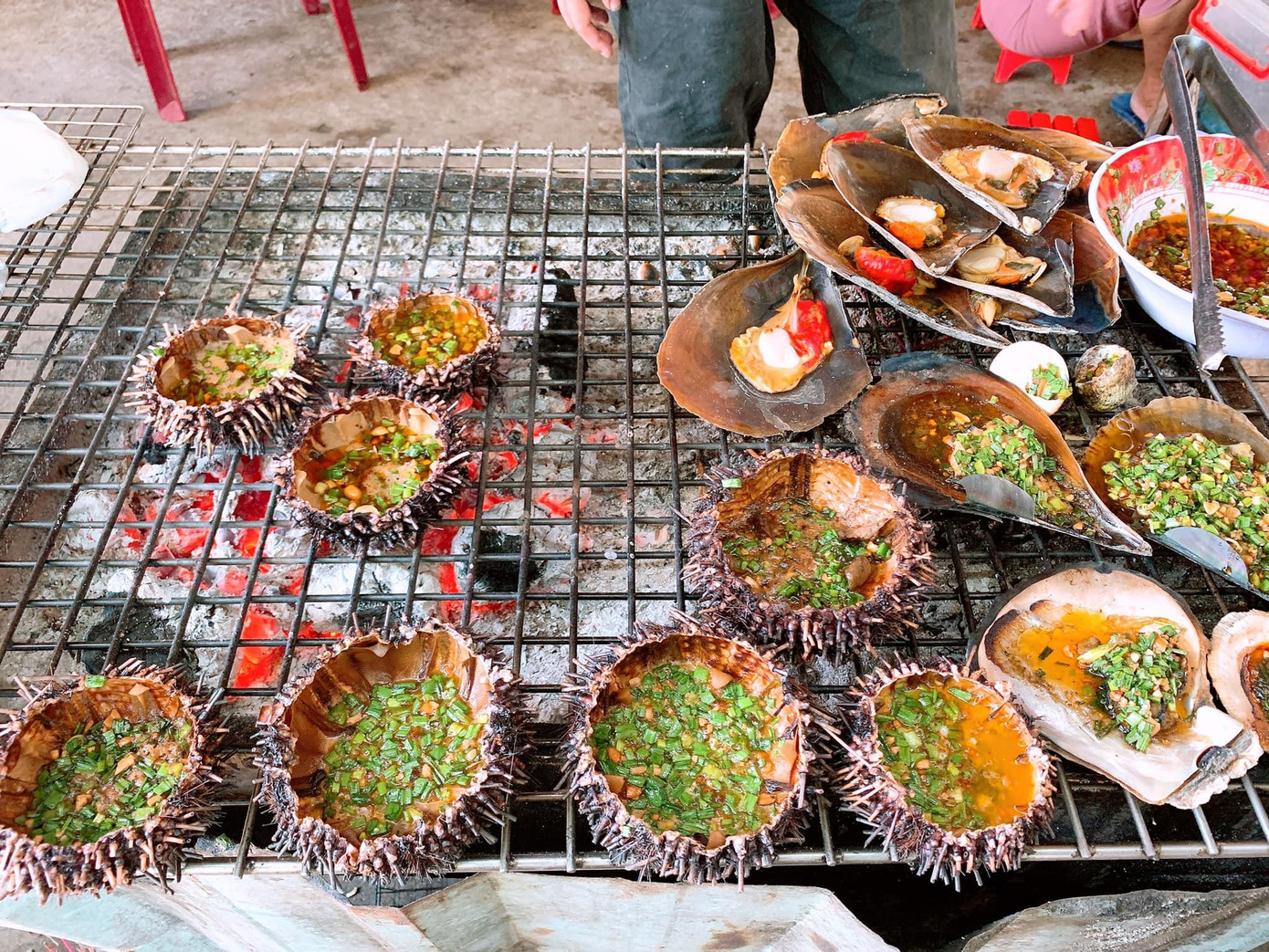 Nhum nướng mỡ hành - Ảnh: Cù Lao Chàm Nhum nướng mỡ hành - Ảnh: Cù Lao Chàm