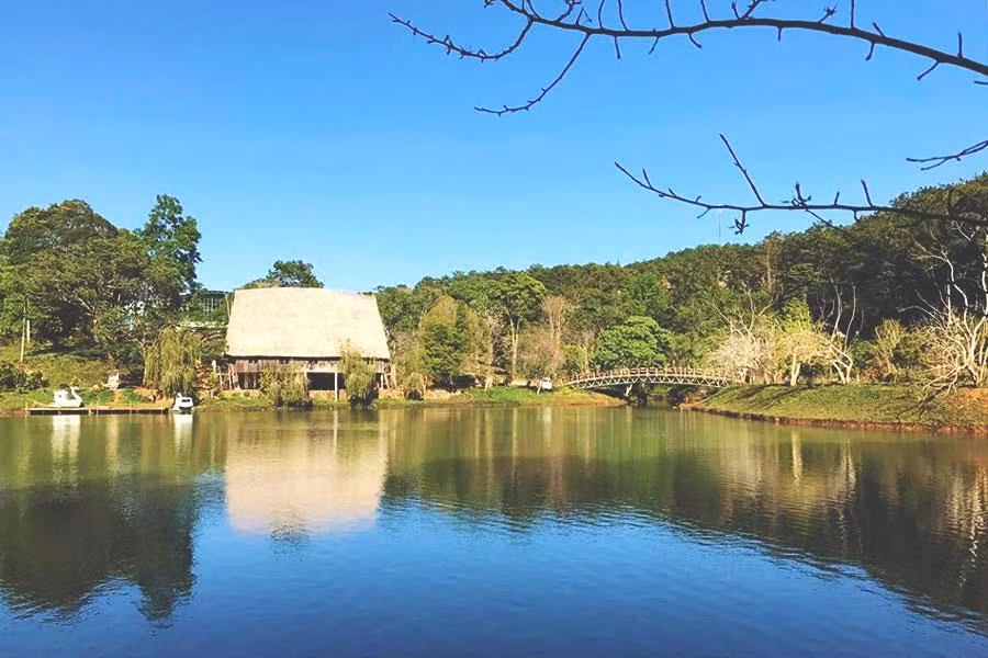 Hồ Đắk Ke - Ảnh: Cùng bạn du lịch
