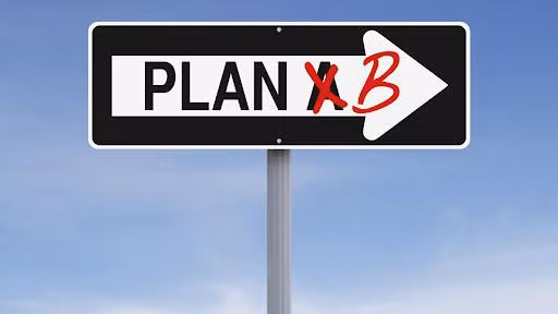 Plan B sẽ như một tấm nệm êm ái đỡ cho chúng ta một cú té (đôi khi là) chí mạng. Plan B sẽ như một tấm nệm êm ái đỡ cho chúng ta một cú té (đôi khi là) chí mạng.