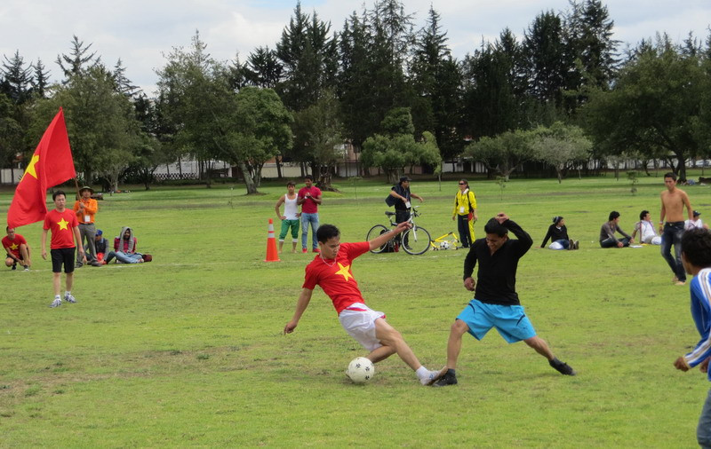 Trận đấu bắt đầu 