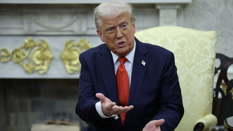 Tổng thống Mỹ Donald Trump tại Nhà Trắng, ngày 14/4. (Ảnh: Getty Images) Tổng thống Mỹ Donald Trump tại Nhà Trắng, ngày 14/4. (Ảnh: Getty Images)