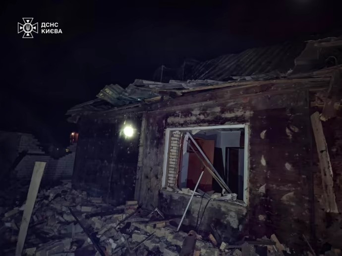 Một số công trình ở Kiev bị hư hại trong cuộc tấn công. (Ảnh: Pravda) Một số công trình ở Kiev bị hư hại trong cuộc tấn công. (Ảnh: Pravda)