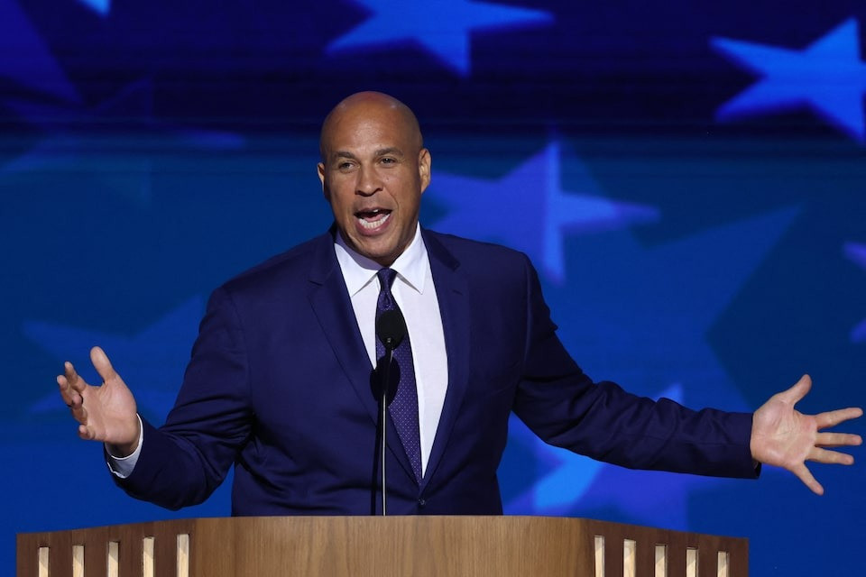 Thượng nghị sĩ Cory Booker. (Ảnh: Reuters) Thượng nghị sĩ Cory Booker. (Ảnh: Reuters)