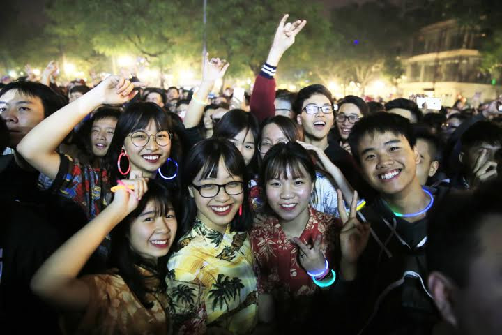 Thế giới tưng bừng chào đón năm 2017 ảnh 9