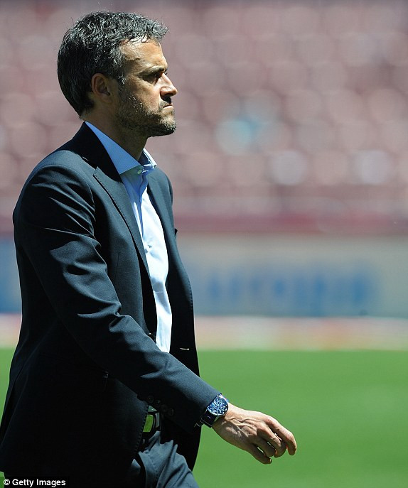 Luis Suarez lập hat-trick, Barca vô địch La Liga ảnh 5