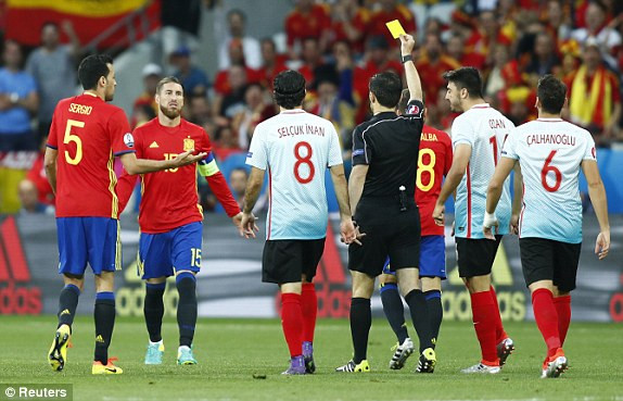 Tây Ban Nha vs Thổ Nhĩ Kỳ (3-0): Đây, 'cuồng phong đỏ' ảnh 10