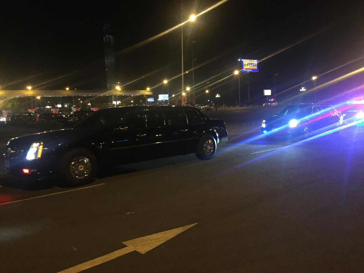 Tổng thống Mỹ Obama đã đến Hà Nội ảnh 21