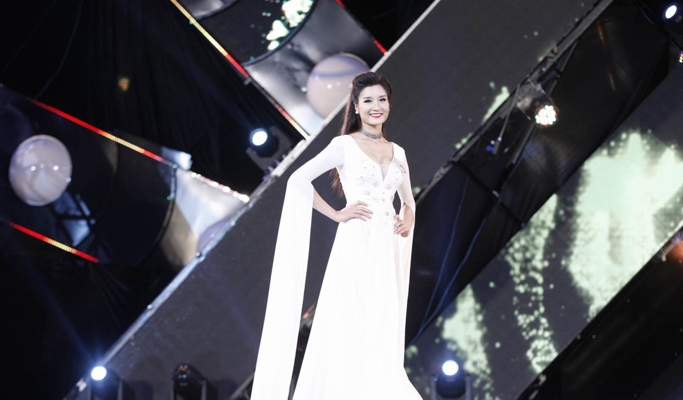 Những nhan sắc lộng lẫy tại chung khảo miền Bắc HHVN 2016 ảnh 6