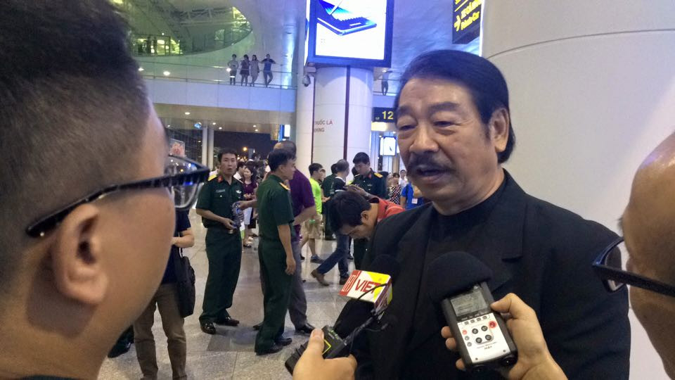 Cuồng nhiệt chào đón 'người hùng' Olympic Hoàng Xuân Vinh ảnh 4