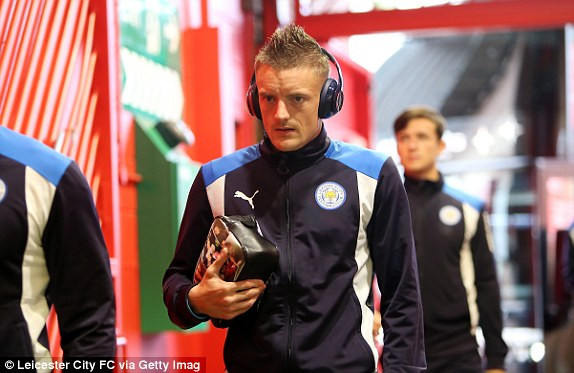 Pogba lần đầu 'nổ súng', M.U vùi dập Leicester City ảnh 7