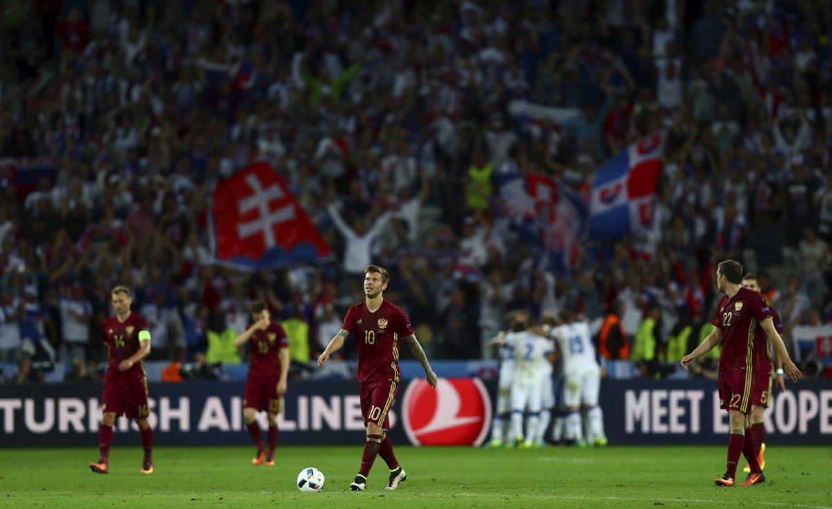 Nga vs Slovakia (1-2): 'Gấu Nga' ngã kềnh ảnh 21