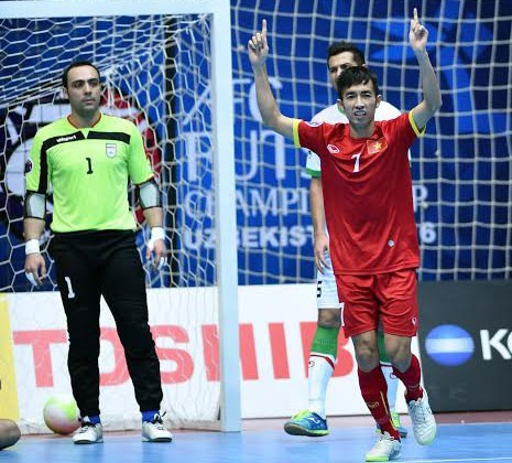 Việt Nam vs Iran (1-13): Quỵ ngã trước Vua Futsal châu Á ảnh 2