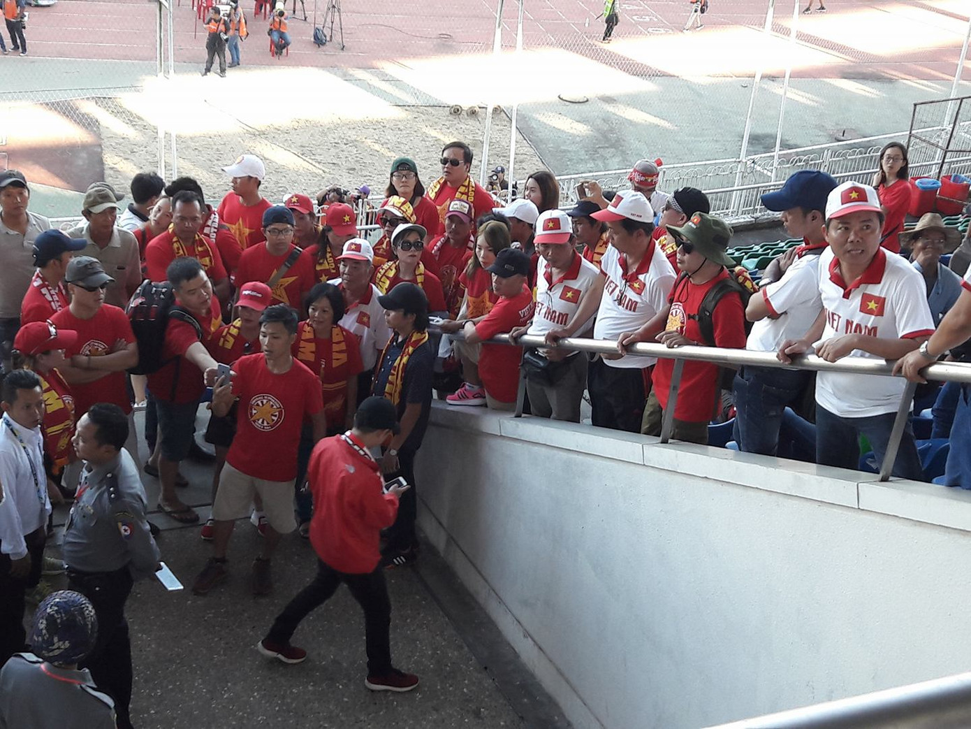 Công Vinh ghi bàn quyết định, tuyển Việt Nam hạ Myanmar ảnh 4