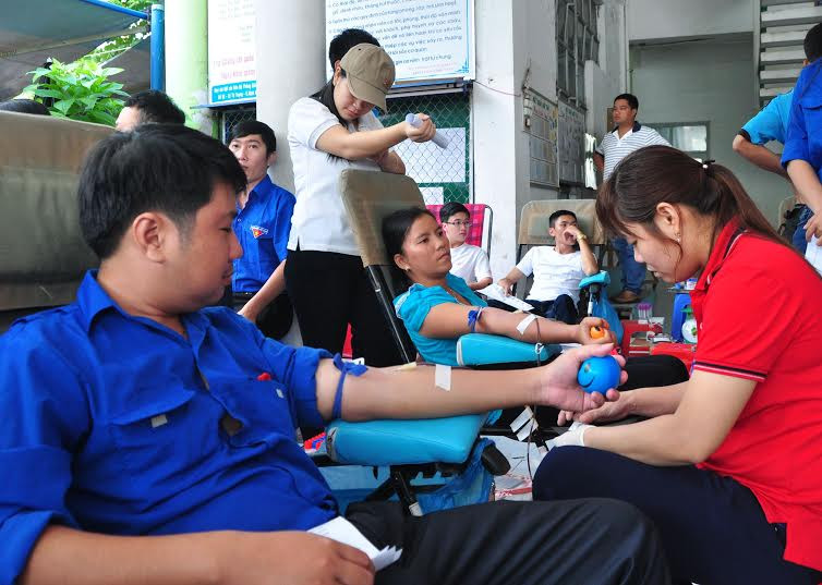 Chủ Nhật Đỏ 2016 đã tiếp nhận 11.763 đơn vị máu ảnh 11