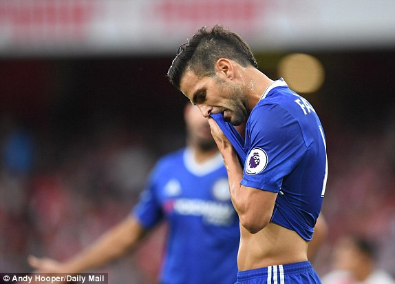 Arsenal vs Chelsea (3-0): Quá nhanh, quá nguy hiểm ảnh 8